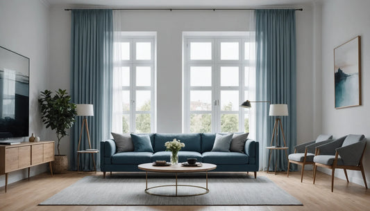 Vorhang für eine weiße Wand: Welche Farbe sollte man je nach Stil des Hauses wählen?